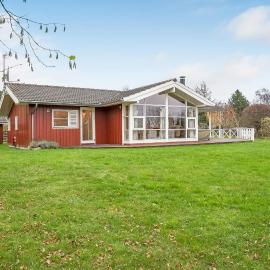 Holiday Home Lykkevej Knebel Vi, hotel sa Knebel