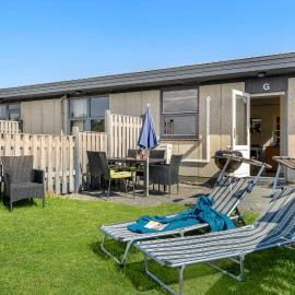 Stunning Apartment In Hvide Sande, готель у місті Havrvig