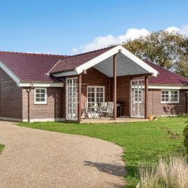 2 Bedroom Beautiful Home In Skjern