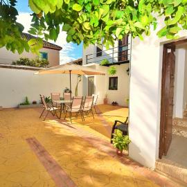 Casa Limon Patio y Parking