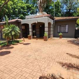 Casa Feliz, hotelli kohteessa Mokopane