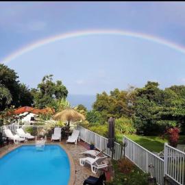 Gîte Ti Papiyon, hotel u gradu Bouillante
