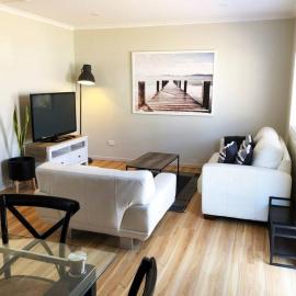 The Central Shed - 10B, Hotel in Geraldton
