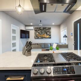 Fam Friendly 2BD 8min from airport, 4min from SoFi, hotel in Los Angeles