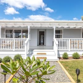 Ti Cottage - Stay Waiheke, Hotel in Oneroa