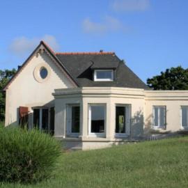 Holiday Home Trebeurden by Pink Granite Coast, hotel in Trébeurden