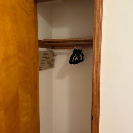 M1 Queen Size BedRoom with desk near Rutgers U & hospitals, hotel in New Brunswick