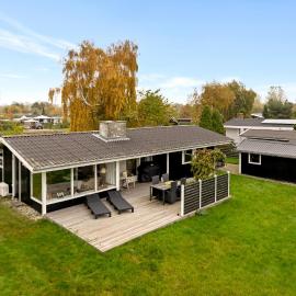 Cozy Home In Karrebæksminde With Wifi, hotelli kohteessa Karrebæksminde