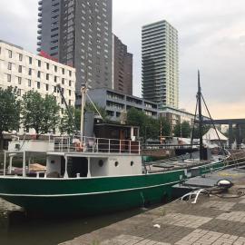 Boathotel Rotterdam Wilhelmina, hotel in Rotterdam