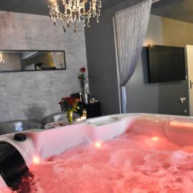 Luxury & Love - Professional Jaccuzzi and Spa, khách sạn ở Chelles