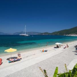 Happy Camp Mobile Homes in Camping Karavomilos Beach，薩米的飯店
