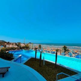 APARTAMENTO PÉ NA AREIA