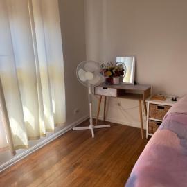 Private Room Near Melbourne Airport, hotel in Deer Park