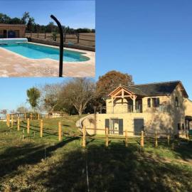 Country house with swimming pool Le Moulinas, hotel Saint-Salvadou városában