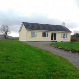 Betty's Cottage, hotel in Ardea
