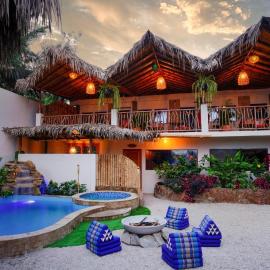 Tres Palmas