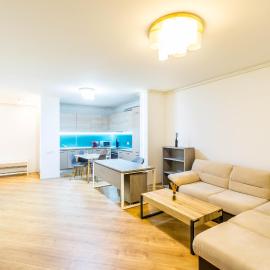 Luxury Pipera، فندق في Voluntari