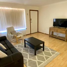 Forrest Holiday Unit Bunbury, отель в городе Glen Iris