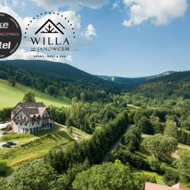 Willa Pod Janowcem SPORT - REST & SPA, hotel in Stronie Śląskie