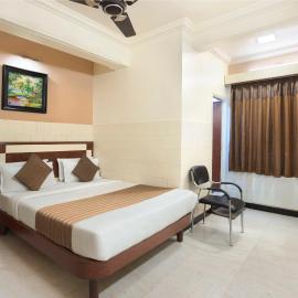 Mannars Yatri Nivas Hotel