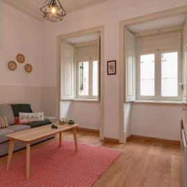Spacious Apartments in Anjos by LovelyStay