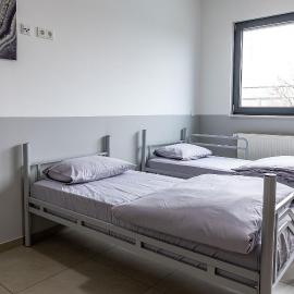 BOARDINGHOUSE KAYSER Günstige Monteursunterkunft, Monteurwohnung in Hanau bei Frankfurt am Main und Aschaffenburg, KOSTENFREIE PARKPLÄTZE!
