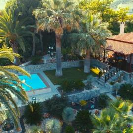 Monica's Tropical Villa