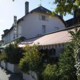 Logis Auberge des Vieux Chenes, hotel in Malemort-sur-Corrèze