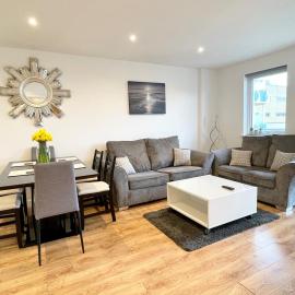 Hamptons Point, hotel u gradu Enfild