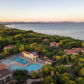 Belambra Clubs Presqu'île De Giens - Riviera Beach Club: Hyères şehrinde bir otel