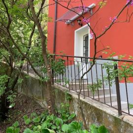 Casa vacanza in villa con piscina, giardino e posto auto, hotell i Trieste