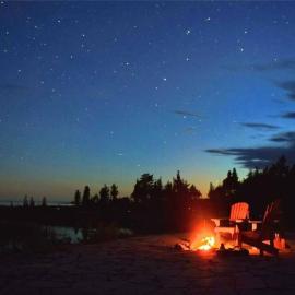 **WATERFRONT**BEAUTIFUL MODERN TOBERMORY COTTAGE, hotel a Miller Lake