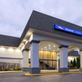 Baymont by Wyndham White Plains - Elmsford, hotel di Elmsford