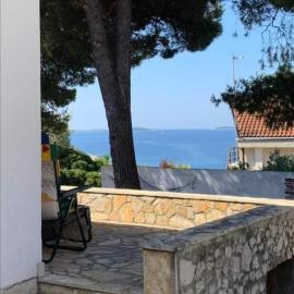 HOUSE Kod dide, Hotel in Primošten