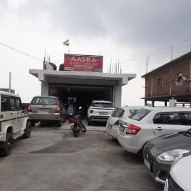 Hotel aasra guest house, hotel v destinácii Bharwain