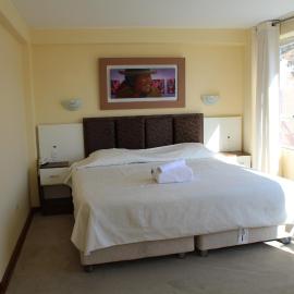 Kaaro Hotel Suite, hotell i Puno