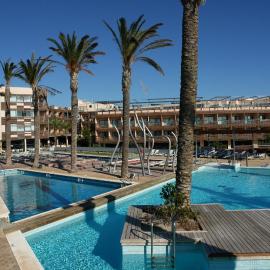 Ohtels Les Oliveres, khách sạn ở Perelló