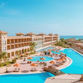 Coral Sea Beach and Aqua Park, Hotel in Ain Suchna