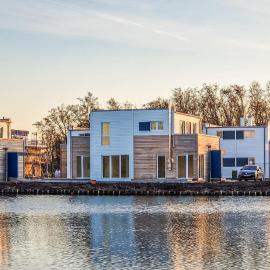 Awesome Home In Tossens With House Sea View, hotel v destinaci Tossenserdeich