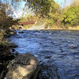 La cachette de la rivière au saumon et spa, viešbutis mieste Scotstown