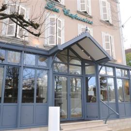 Logis Hôtel Restaurant Les Capucins, hotell sihtkohas Avallon