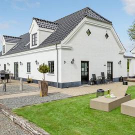Hedegaarden, отель в городе Engesvang