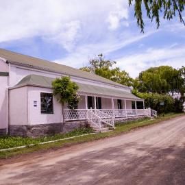 Zonnenstrahl Selfcatering Holiday home & Caravan Park, hotel in Nieu-Bethesda