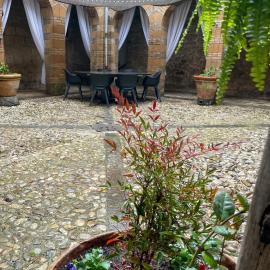 Orvieto: Spacious 3BR 3BA apartment with balcony & patio, hotel a Orvieto