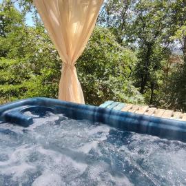 Cottage romantique, son jacuzzi privatif, piscine