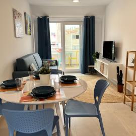 Bnbook Medea Apartments 2, hotel in Fuengirola