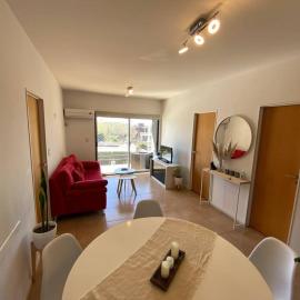 티그레에 위치한 호텔 Departamento centrico en Tigre con Piscina y cochera incluida