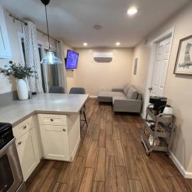 La Casita de Whittier, Private Unit w/patio area, Disney, Biola, Knotts, hotell sihtkohas Whittier