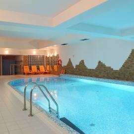 Apartament Radowid 15 w centrum z basenem