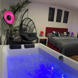 FiftyShades Apartmán s vířivkou, hotel in Jihlava